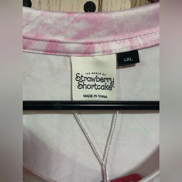 Strawberry Shortcake Pink shirt - Picture 3 of 3